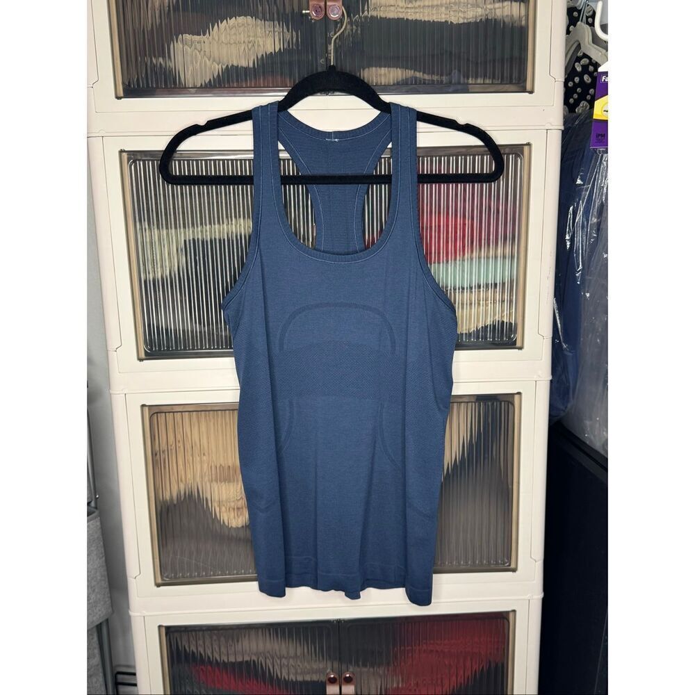 Lululemon Swiftly Tech Racerback, Royal / Royal, 8, EUC
